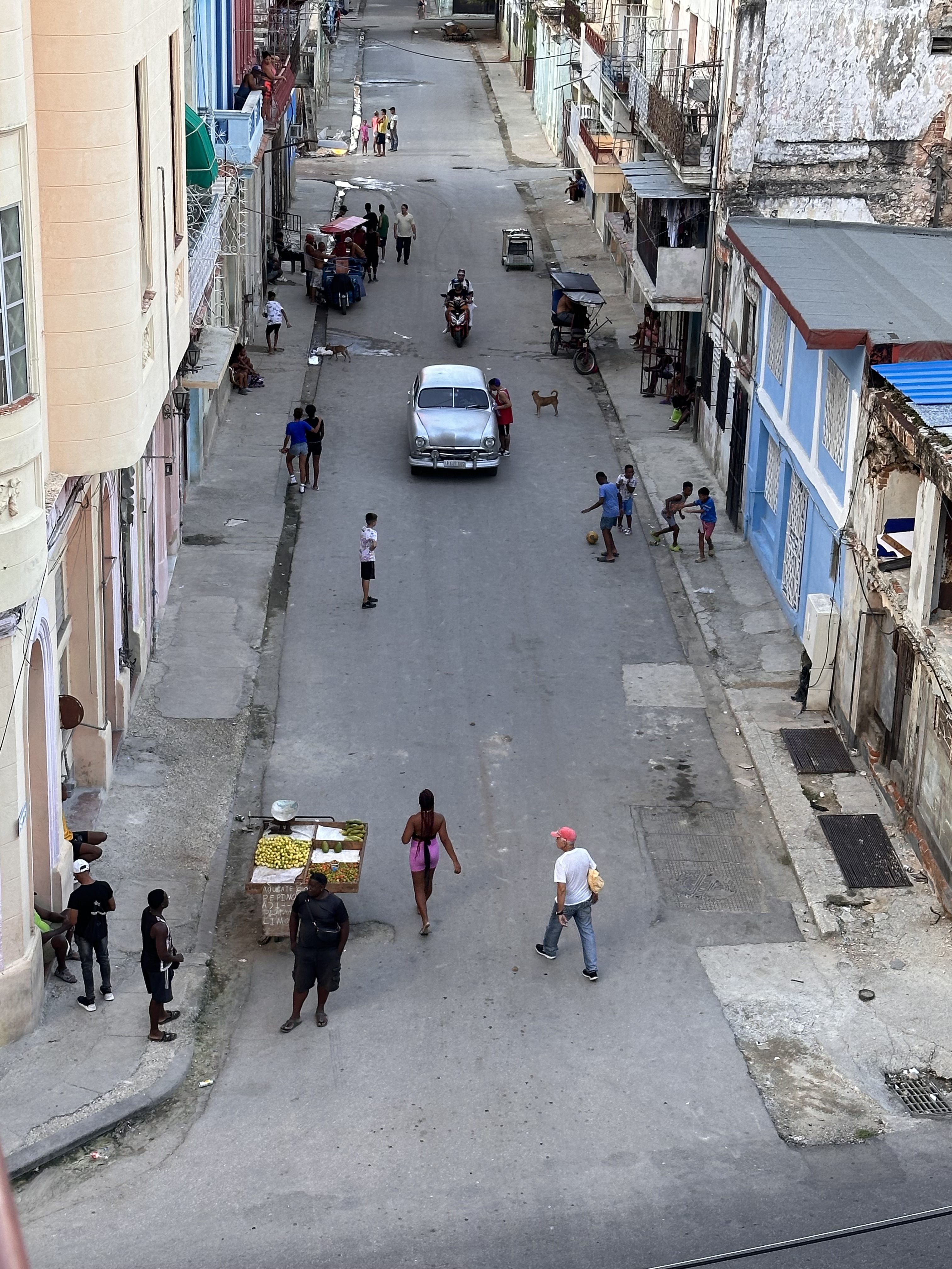El bloqueo a Cuba y la vergüenza de Europa: España mirando al suelo